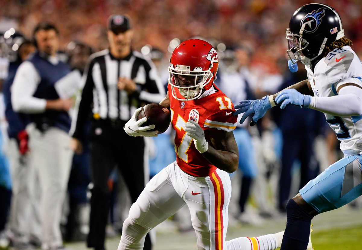 WR Mecole Hardman turns the corner in a 2022 game against the Titans
